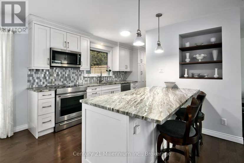 142 Arthur Street E — photo 8 of 34