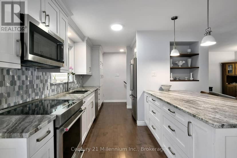 142 Arthur Street E — photo 9 of 34