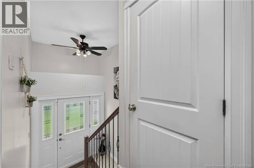 81 Queensway Drive — photo 27 of 40