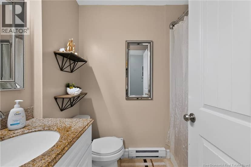 81 Queensway Drive — photo 19 of 40