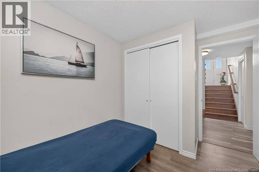 81 Queensway Drive — photo 40 of 40