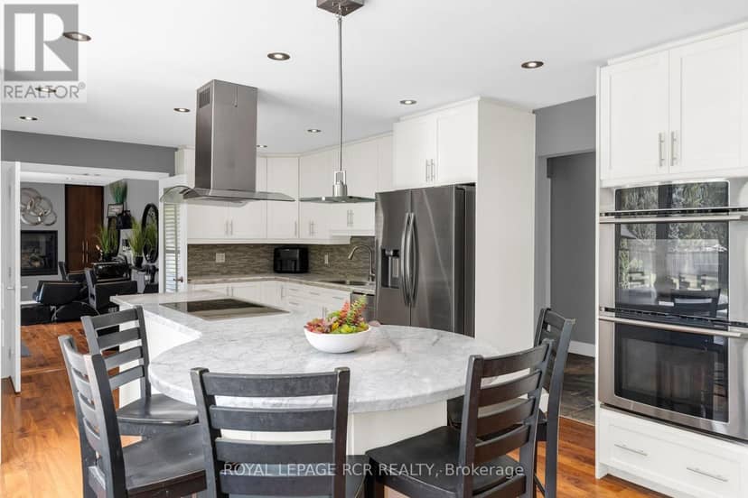 20 Douglas Drive — photo 12 of 40