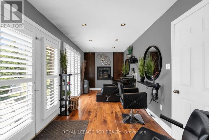 20 Douglas Drive — photo 16 of 40