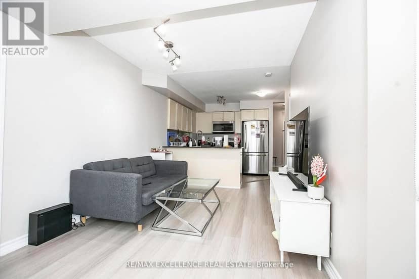 2102 - 33 Elm Drive — photo 18 of 30