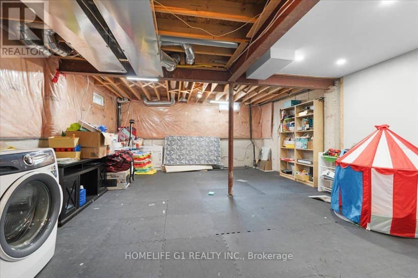 70 Tarquini Crescent — photo 30 of 35