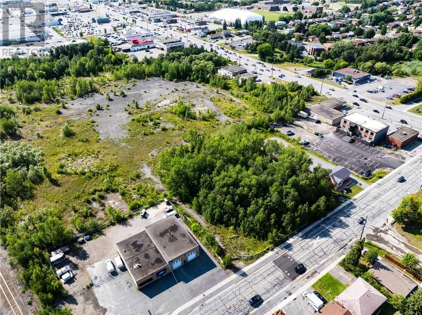 1725 Lasalle Boulevard, Sudbury, photo 4