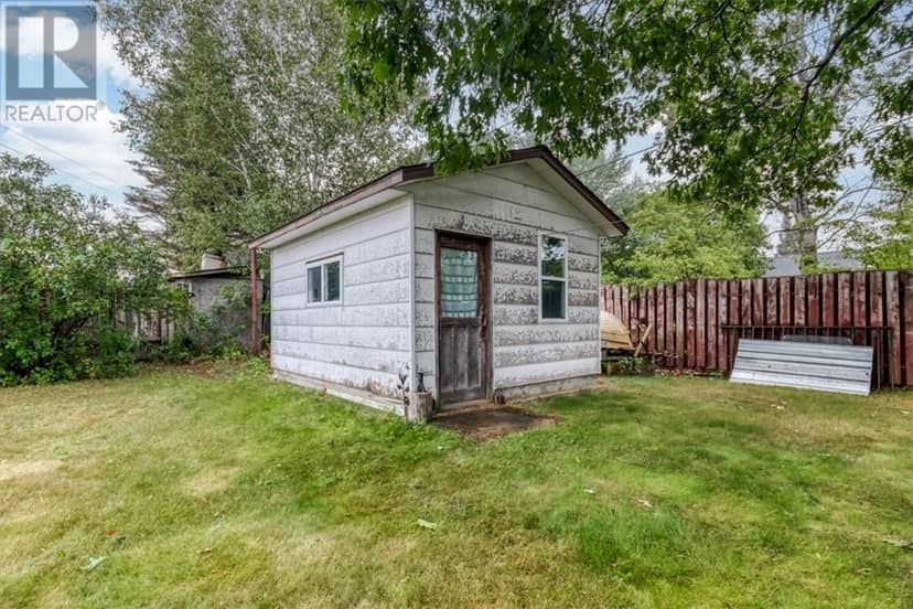 4 George Street, Webbwood, photo 7