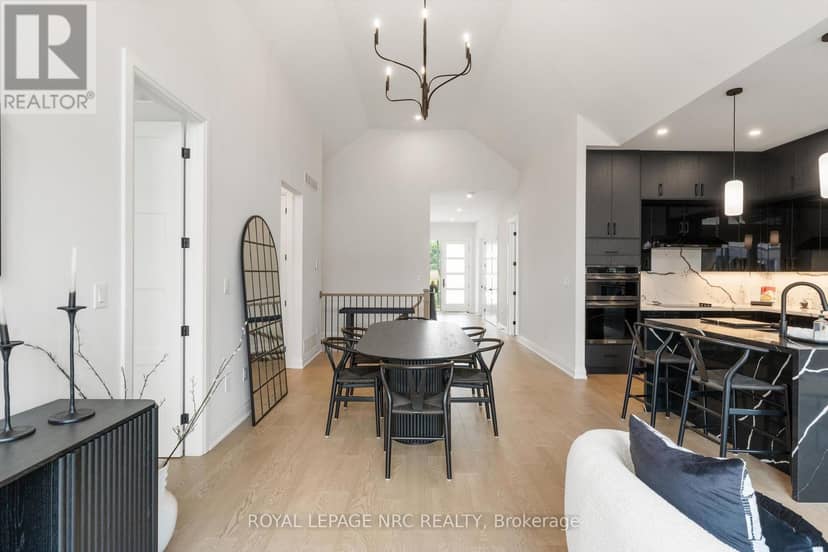 11 Primrose Street — photo 10 of 40