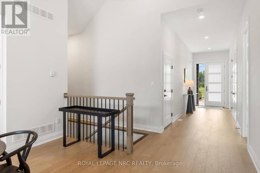 11 Primrose Street — photo 26 of 40
