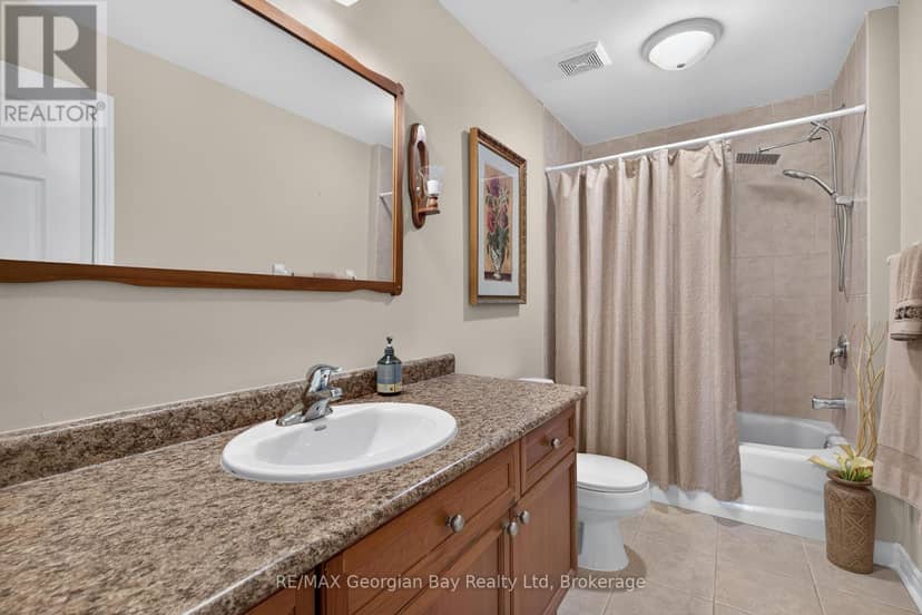 423 Irwin Street — photo 9 of 34