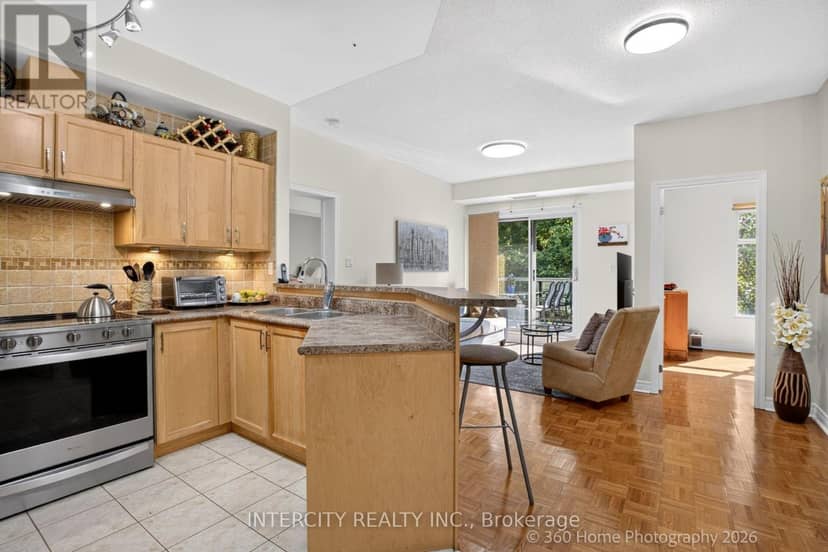 304 - 245 Pine Grove Road, Vaughan, photo 6