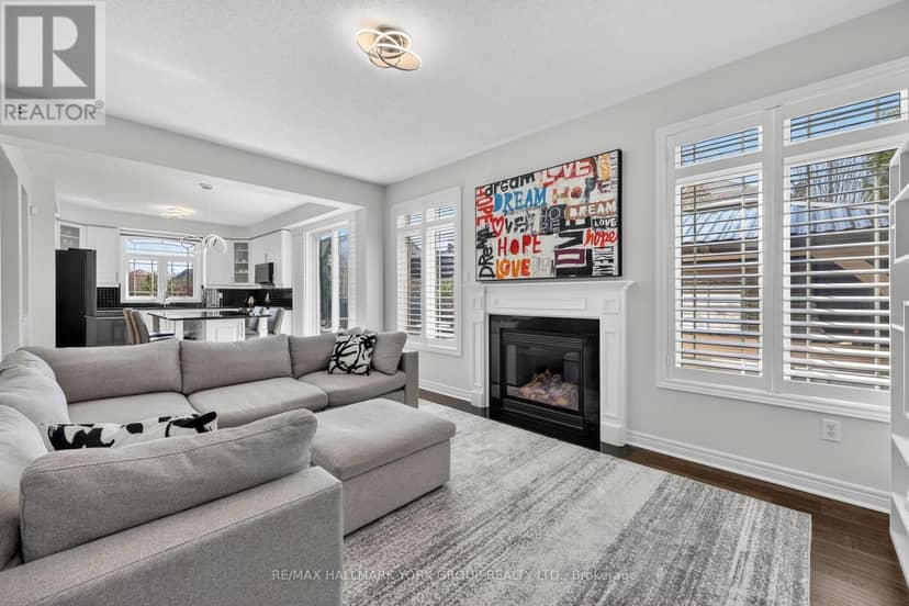 75 McLarty Gate, Aurora, photo 4