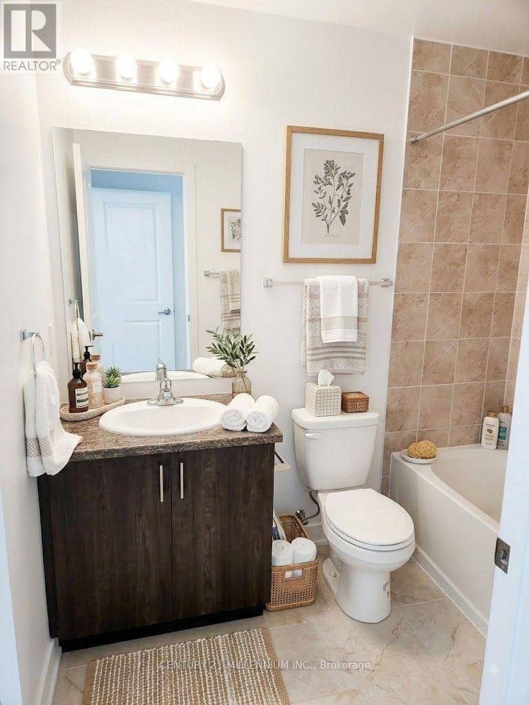 26 Westwood Avenue — photo 10 of 17