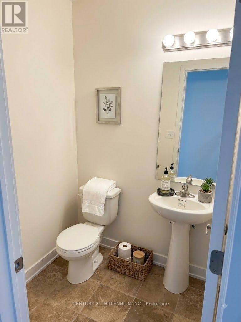 26 Westwood Avenue — photo 5 of 17