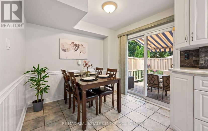 4 Ecclestone Drive — photo 13 of 40