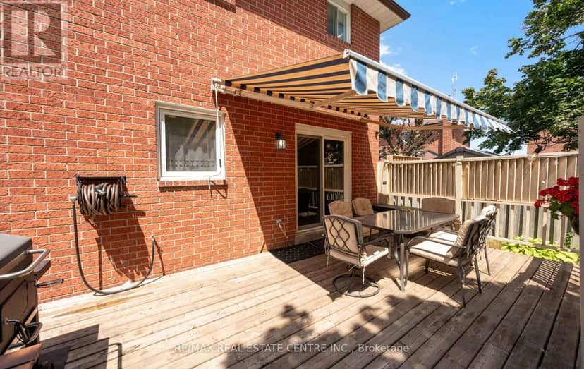 4 Ecclestone Drive — photo 38 of 40