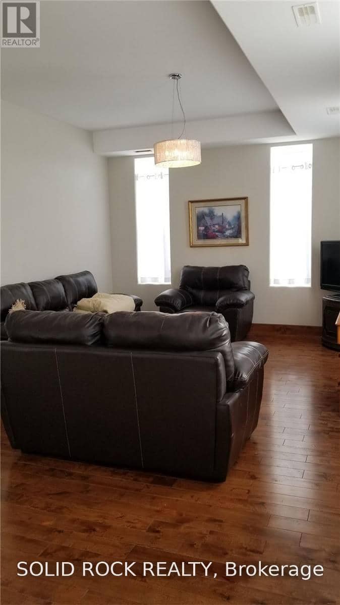 18-22 Bridge Street W, Trent Hills, photo 7