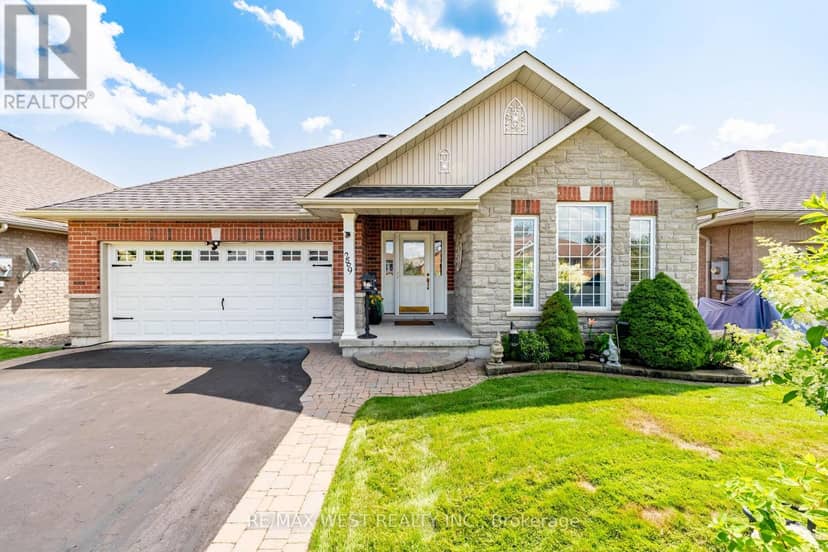 289 Raglan Street — photo 1 of 17