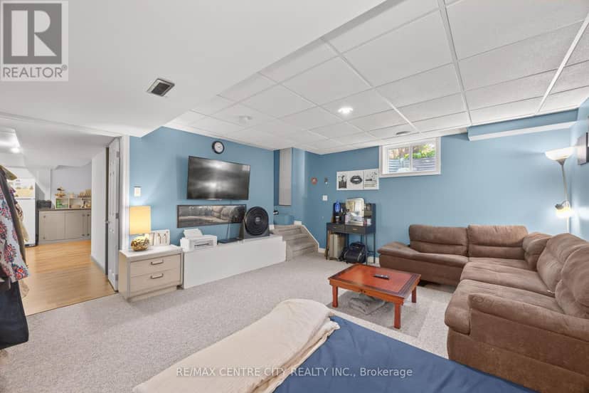 2 Fenwick Court — photo 33 of 40