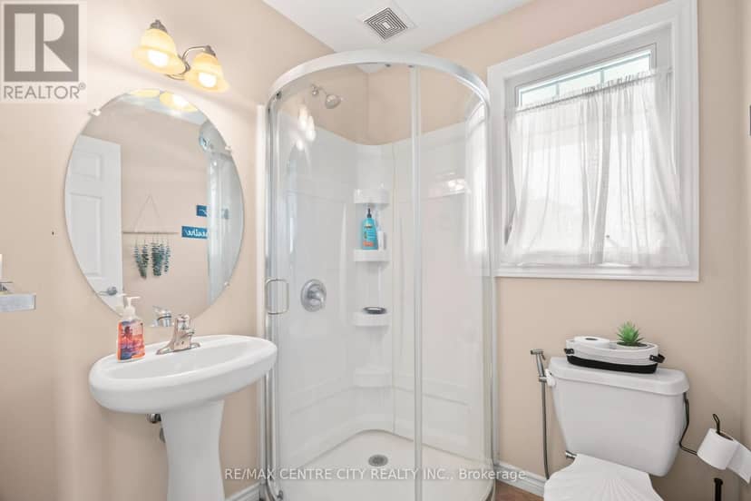 2 Fenwick Court — photo 8 of 40