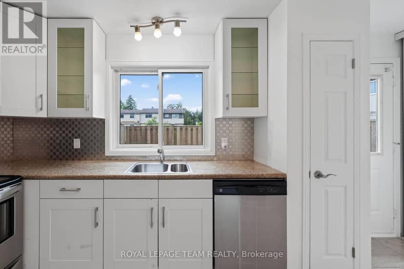 13 - 1918 Belmore Lane — photo 11 of 28
