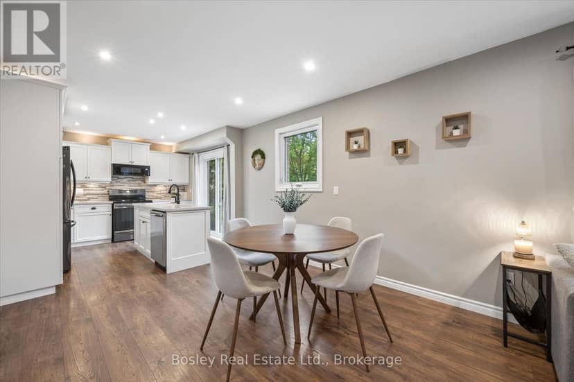 687 Champlain Boulevard — photo 11 of 40