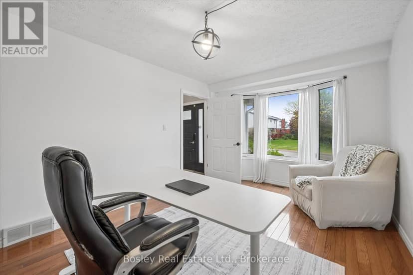 687 Champlain Boulevard — photo 7 of 40