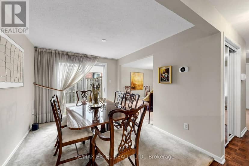62 Ardgowan Crescent — photo 10 of 40