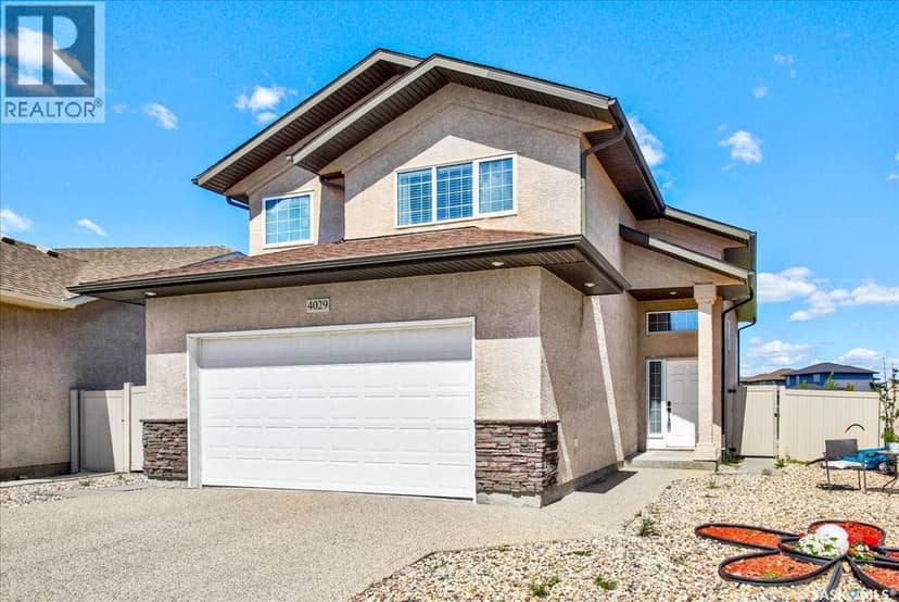 4029 Alton CRESCENT — photo 1 of 37
