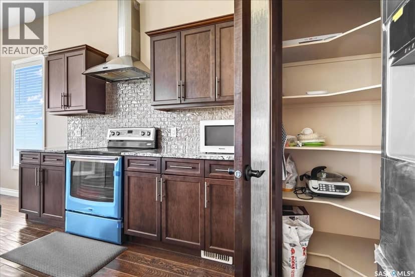 4029 Alton CRESCENT — photo 10 of 37