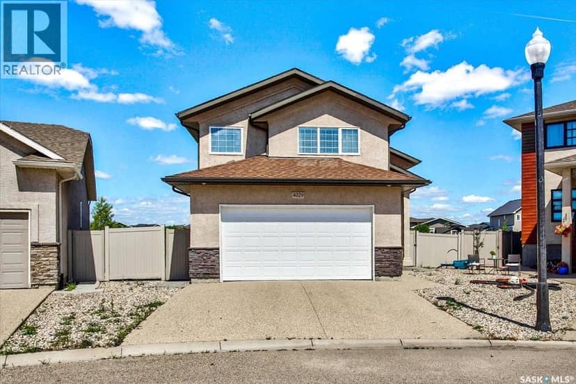 4029 Alton CRESCENT — photo 3 of 37
