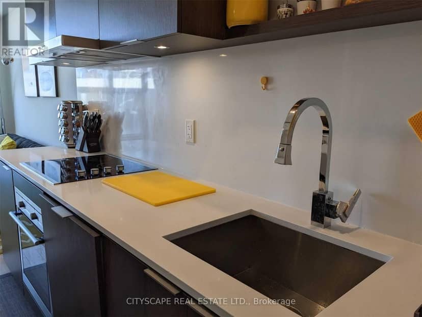 206 - 12 Bonnycastle Street — photo 8 of 27