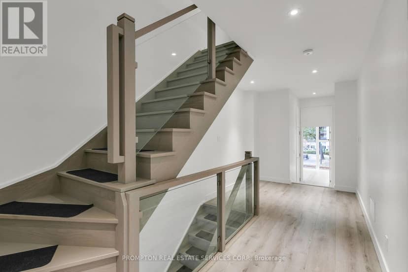 11 Gloucester Street — photo 13 of 36