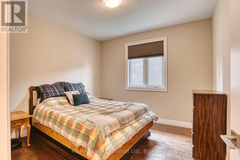 471 Devonshire Road — photo 8 of 34