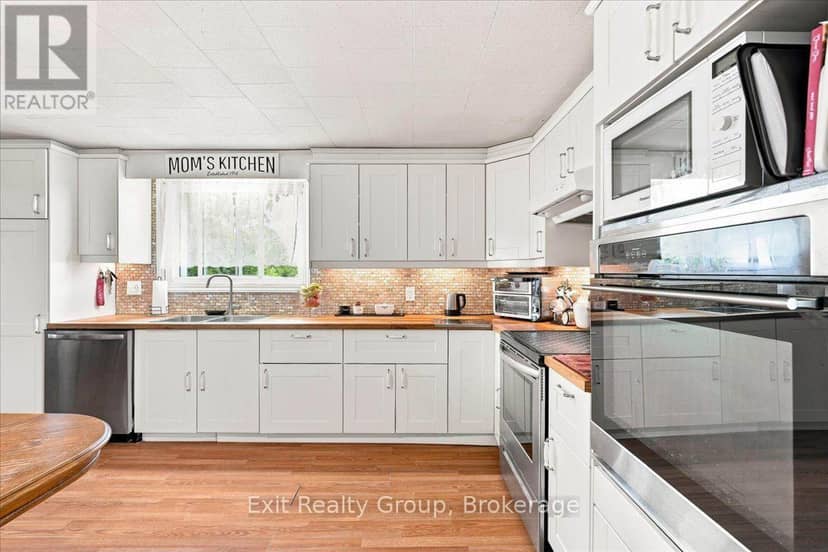 678 Squire Road — photo 9 of 40
