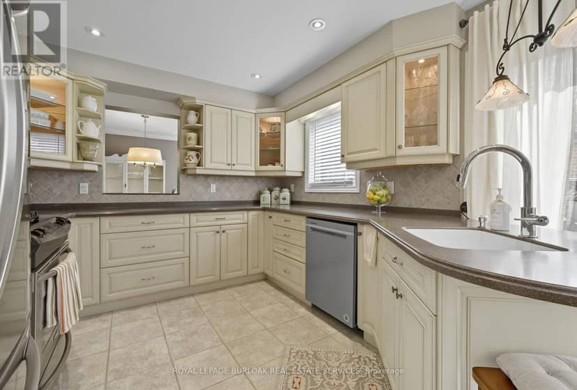 1580 Woodeden Drive — photo 8 of 40