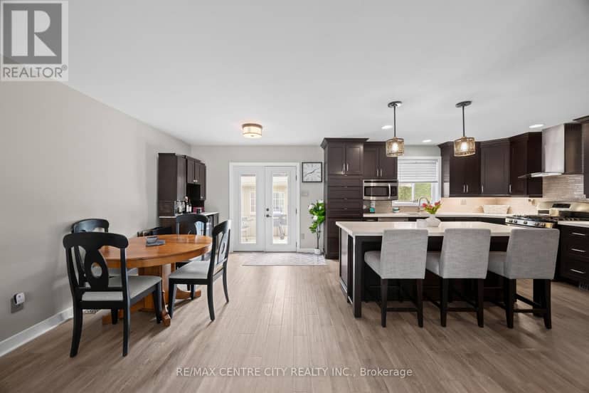 43 Meredith Drive — photo 13 of 40