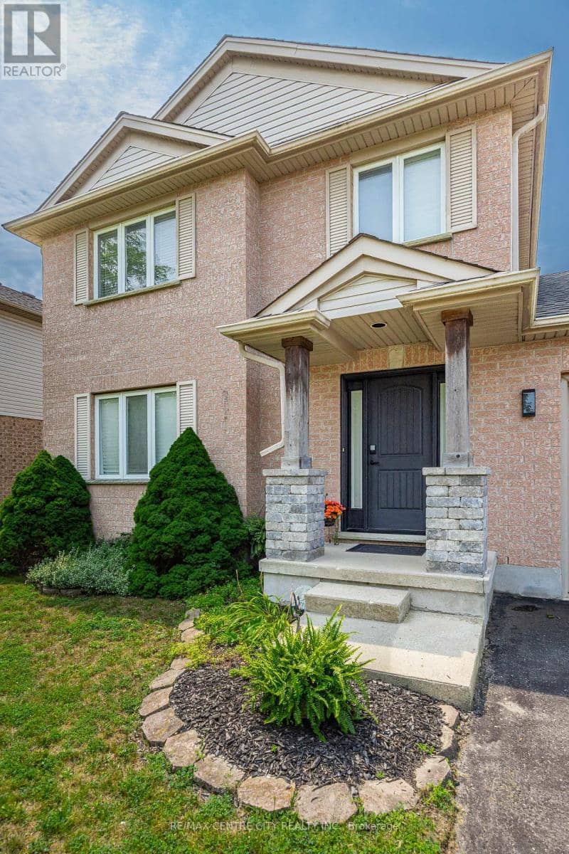 43 Meredith Drive, Middlesex Centre, photo 3
