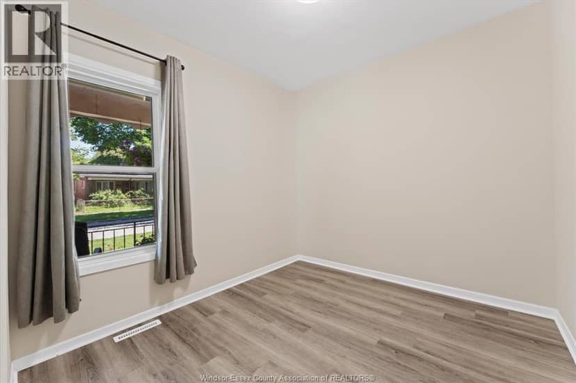 663 Brock Street — photo 20 of 39