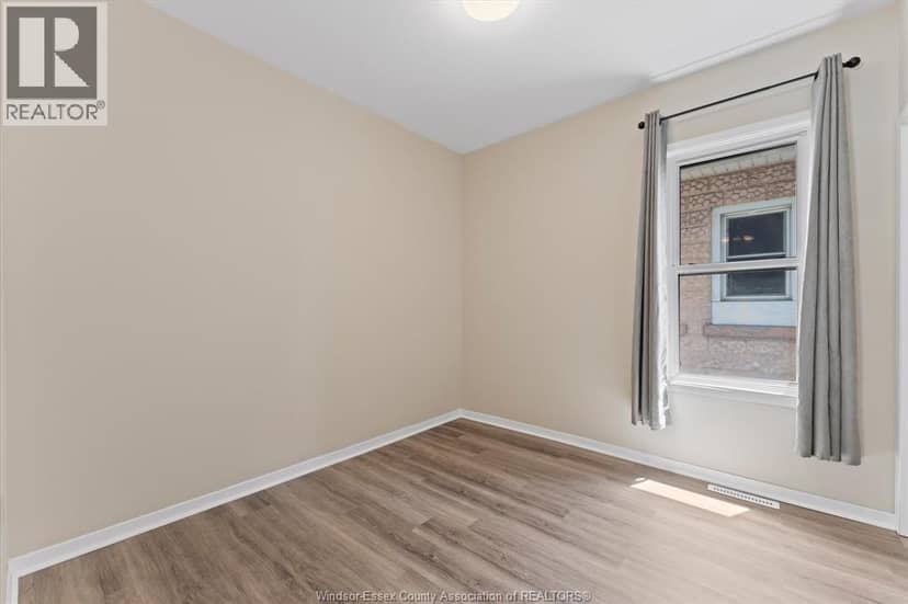 663 Brock Street — photo 23 of 39