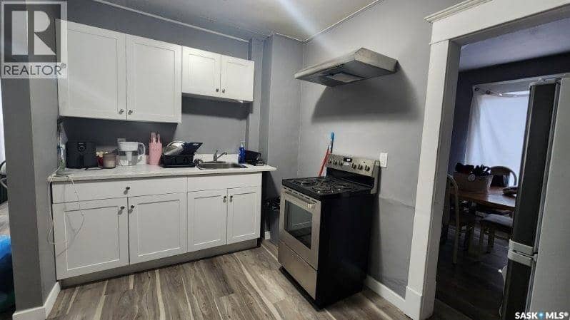 1232 106th STREET, North Battleford, photo 3