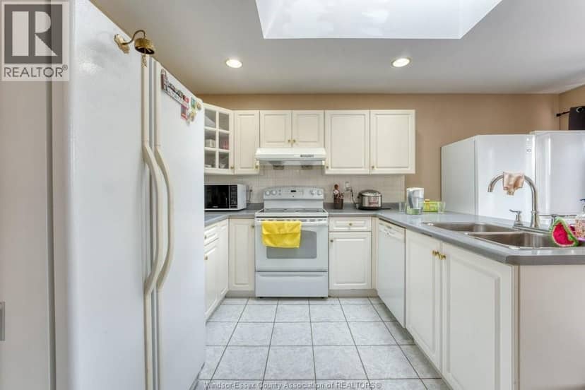 2338 Northway AVENUE — photo 16 of 40