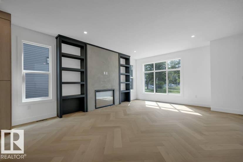 14706 103 AV NW — photo 10 of 40