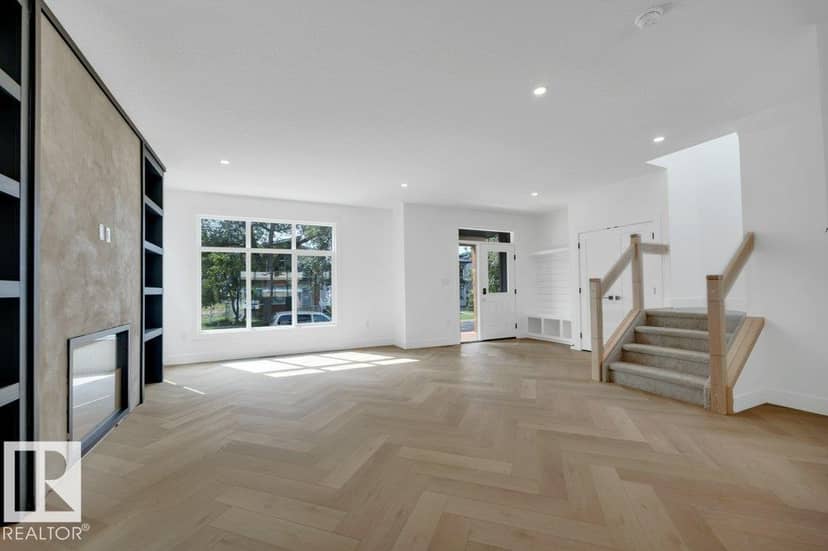 14706 103 AV NW — photo 11 of 40