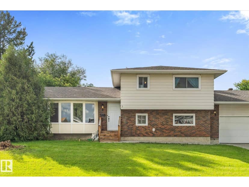 3 Windermere Dr S, Spruce Grove