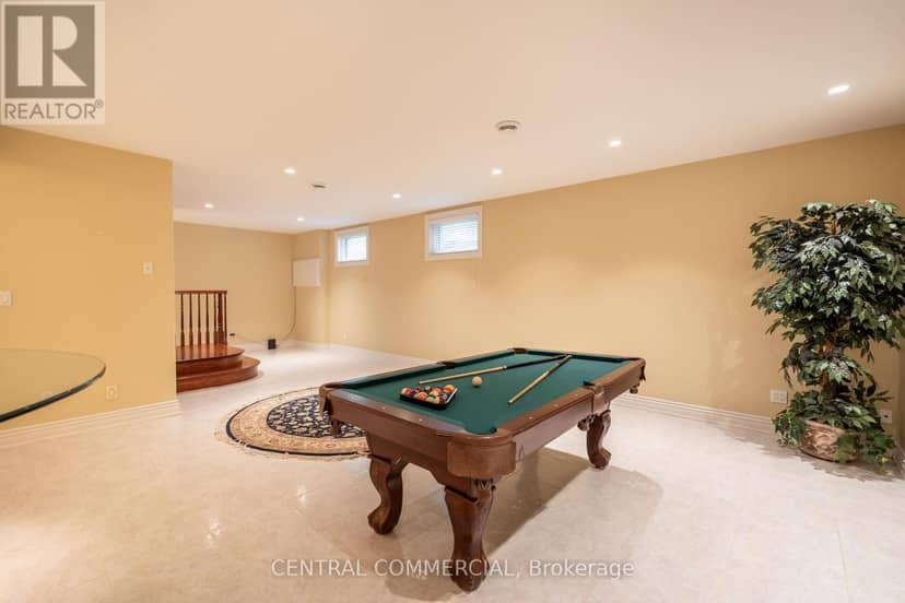 4266 Bluepoint Drive — photo 39 of 40