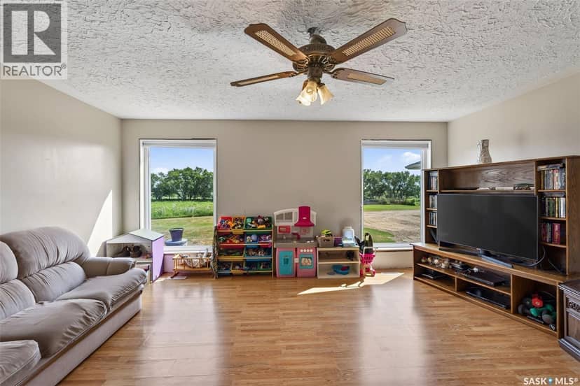 Seidle Acreage — photo 18 of 40