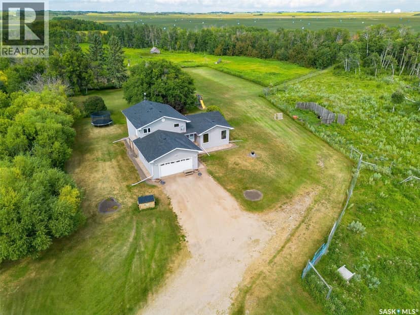 Seidle Acreage — photo 2 of 40