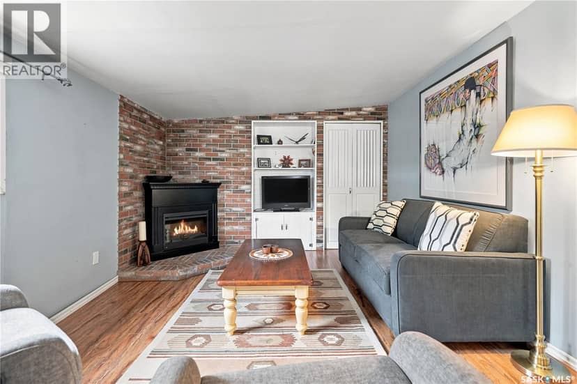 32 Crystal DRIVE — photo 36 of 40