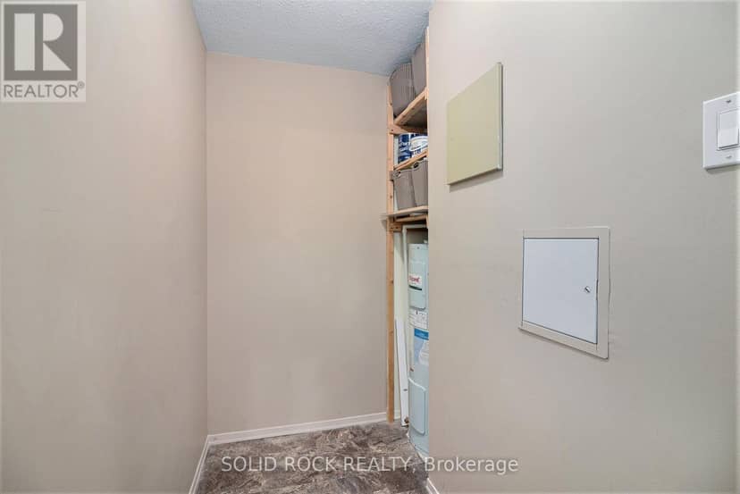 1204 - 475 Laurier Avenue W — photo 16 of 24